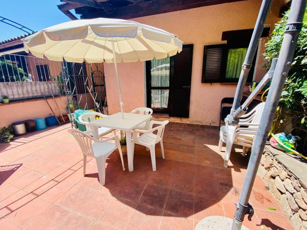 Appartamento I Geranei Centro San Teodoro  Dış mekan fotoğraf
